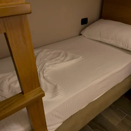 Ξενοδοχείο Pandora 3*