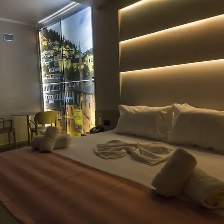 Pandora Τίρανα