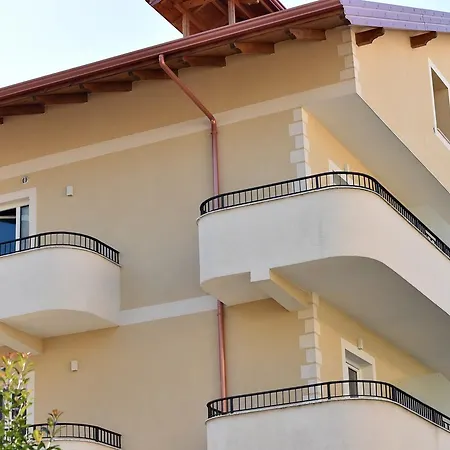 Pandora 3* Tirana