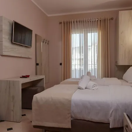 Hotel Pandora