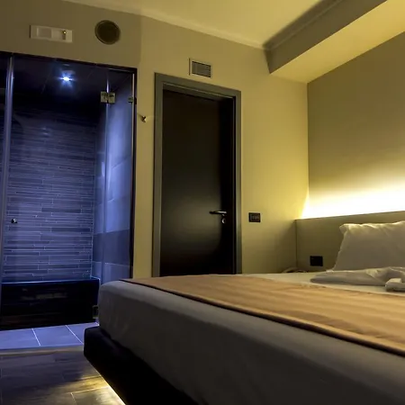 Pandora 3* Tirana