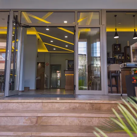 Pandora ホテル ティラナ