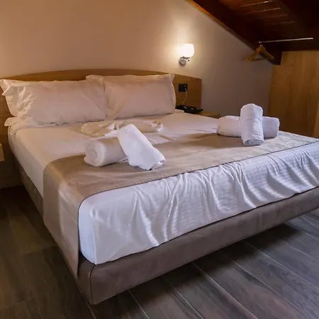 Pandora ホテル ティラナ