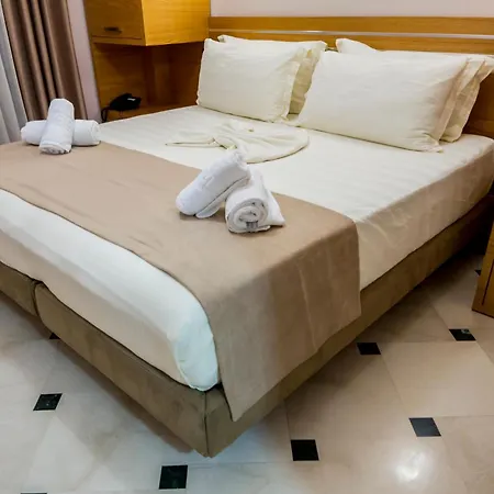 Pandora Отель 3*