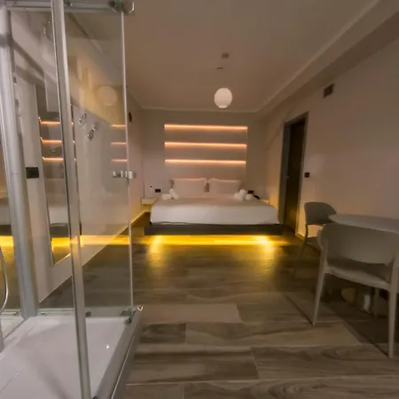 Pandora Тирана