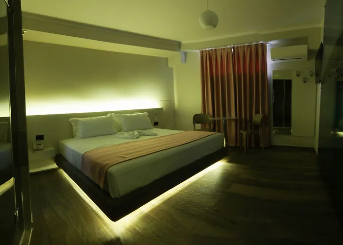 Pandora 3* Tirana