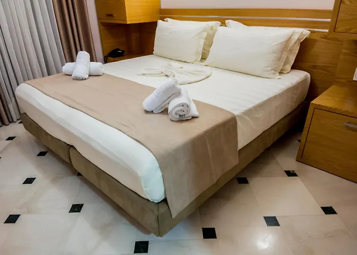 Pandora 3* Tirana