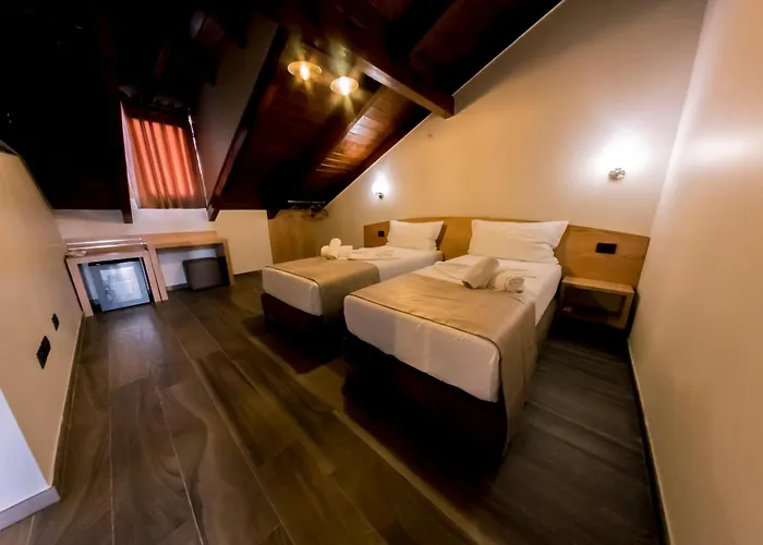Pandora 3* Tirana